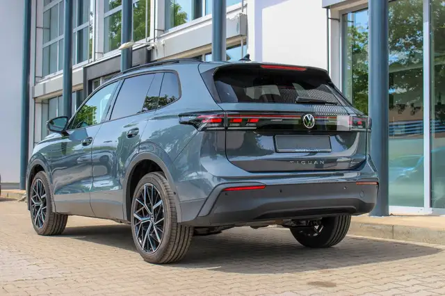 Volkswagen Tiguan view 7