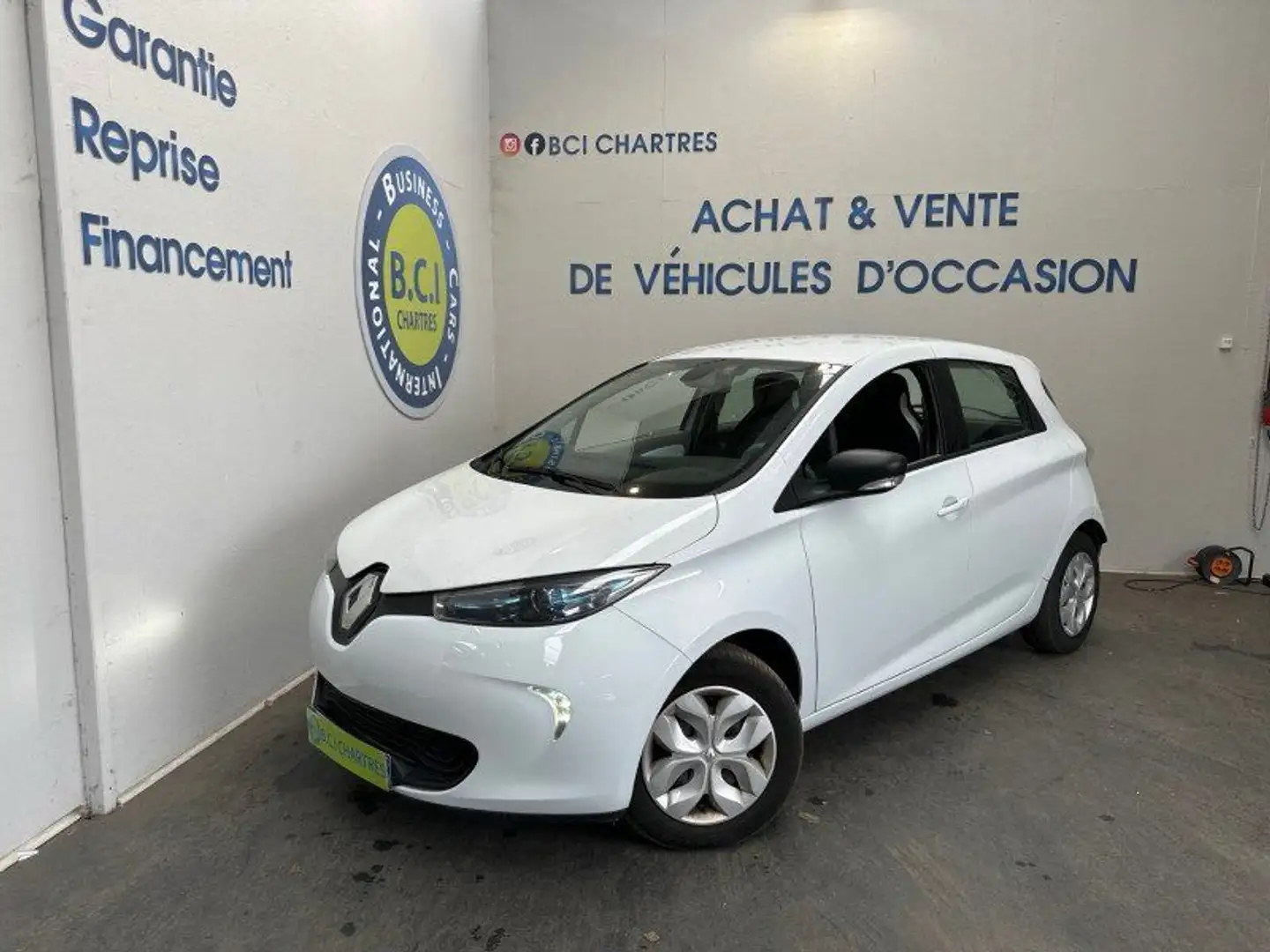 Renault ZOE SOCIETE LIFE NORMAL R90 LOCATION DE BATTERIE 41KW Blanc - 1