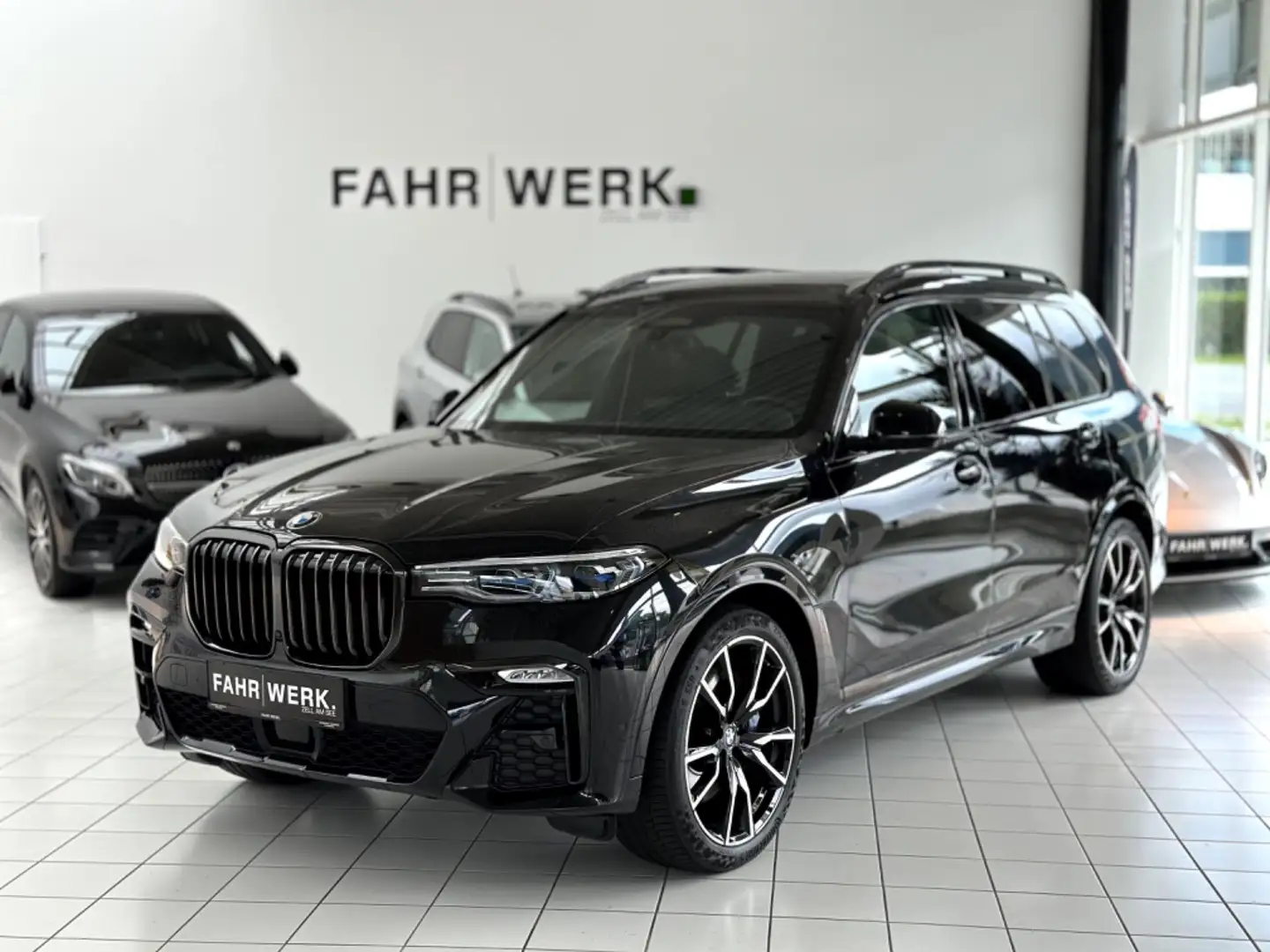 BMW X7 xDrive40d *M Sportpaket* Schwarz - 1