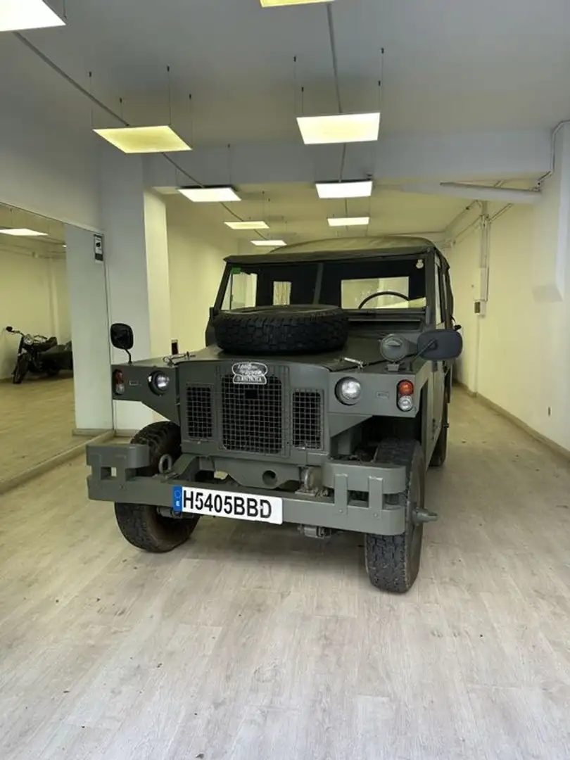 Land Rover 88 Vert - 1