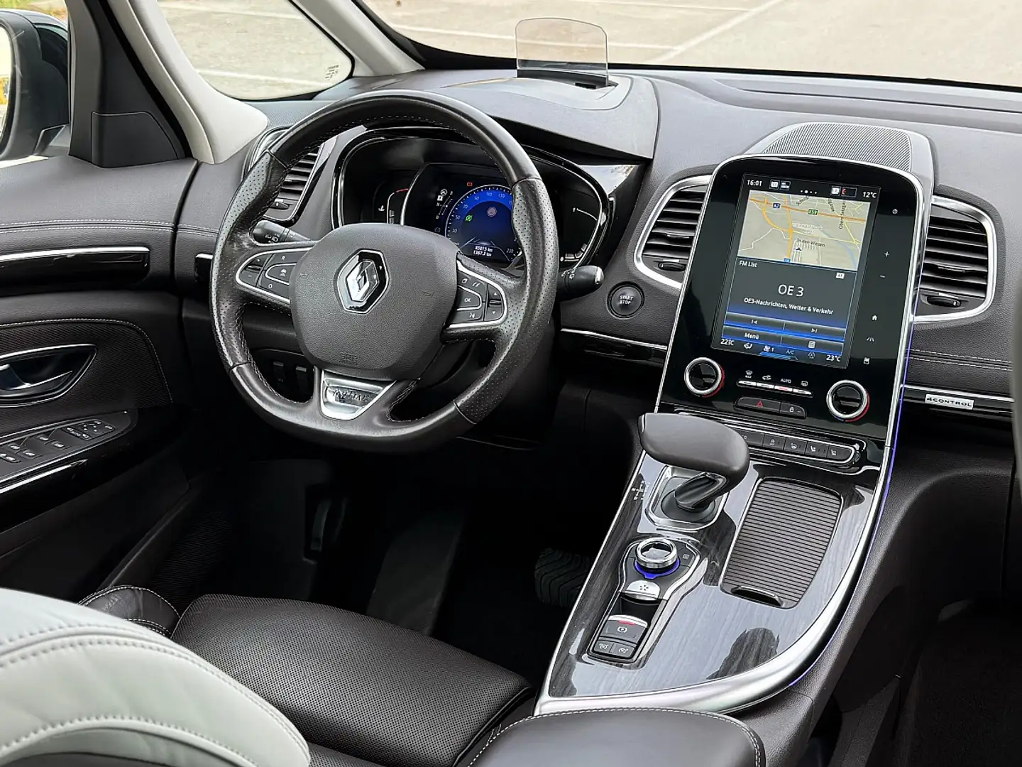 Renault Espace Initiale Paris // 7 Sitze // Pano // Garantie Silber - 2