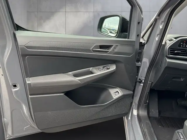Volkswagen Caddy Maxi view 14