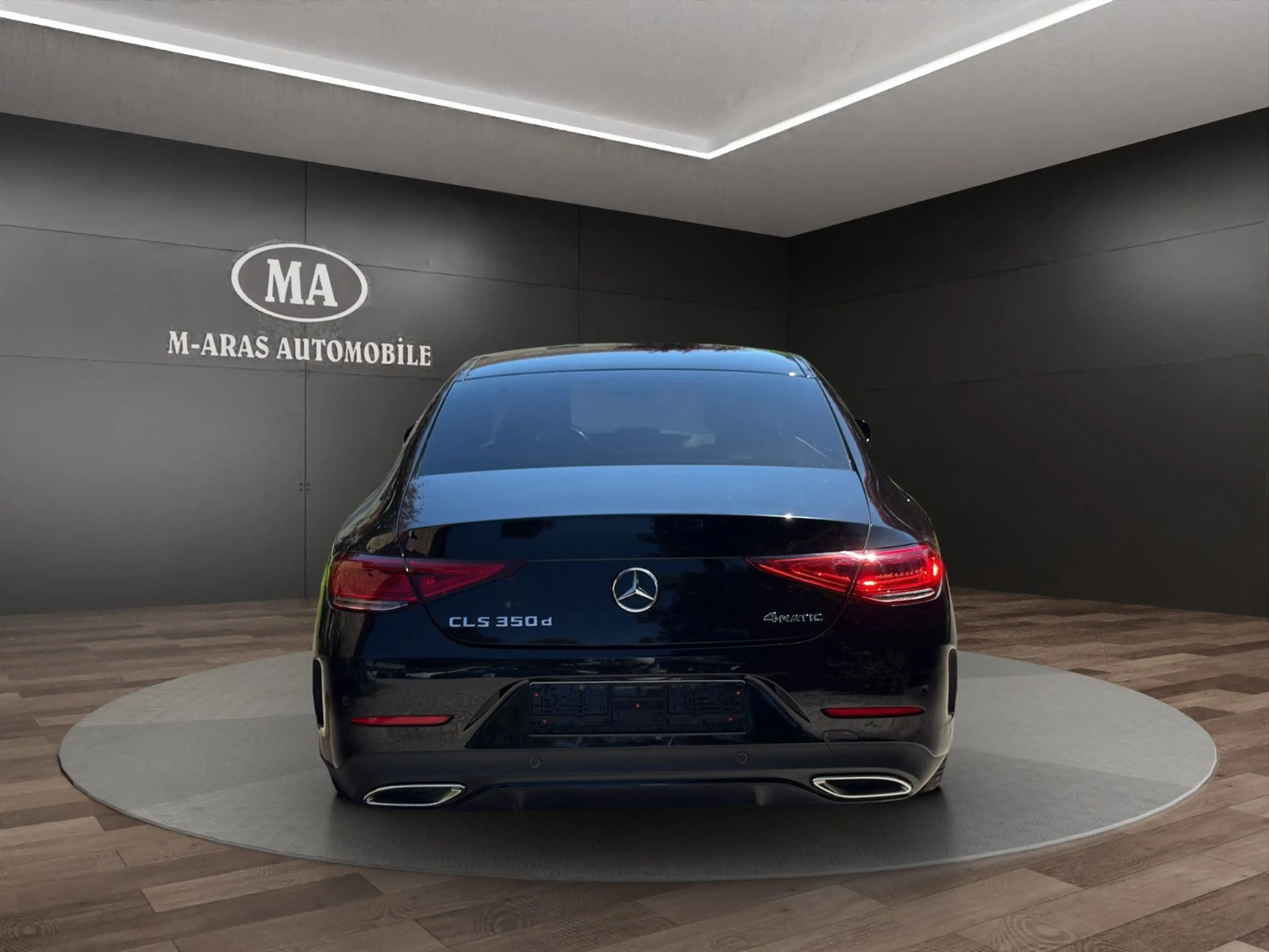 Mercedes-Benz CLS 350 d 4Matic Edition1 AMG Glasdach Head-up — photo 5