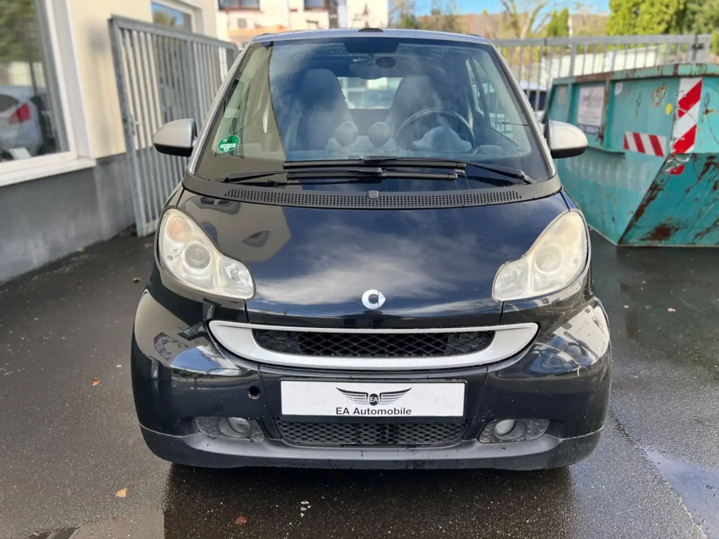 smart forTwo Cabrio 84PS*LEDER*LEDER*NAVI*451 Schwarz - 2