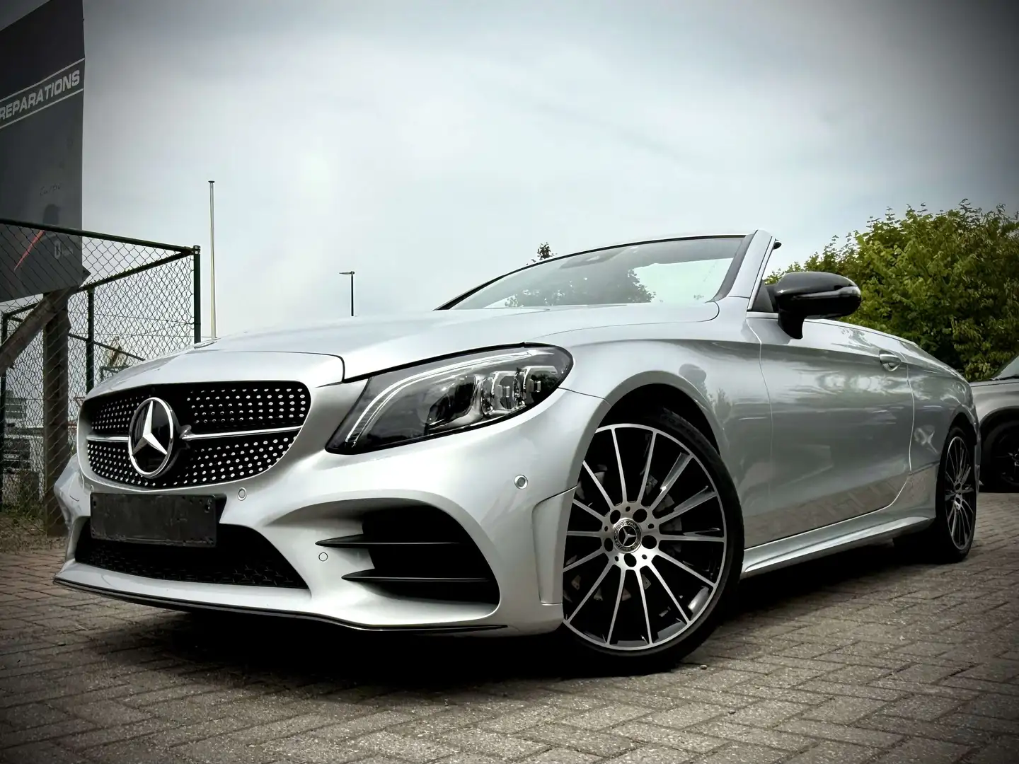 Mercedes-Benz C 220 Cabriolet d Auto. Pack AMG Airscarf Full options Gris - 1