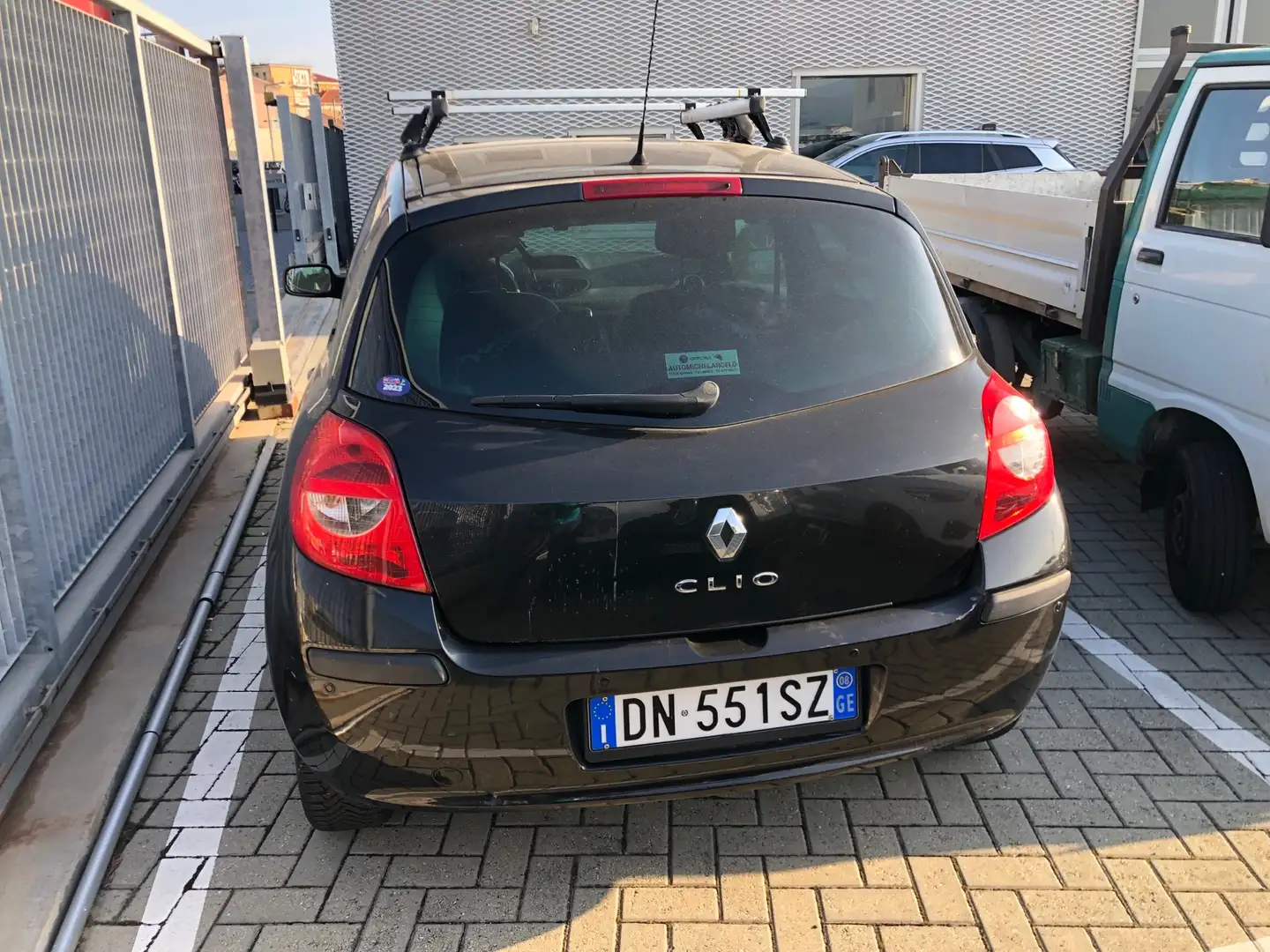 Renault Clio Clio 3p 1.2 16v Le Iene NEOPATENTATI! Nero - 2