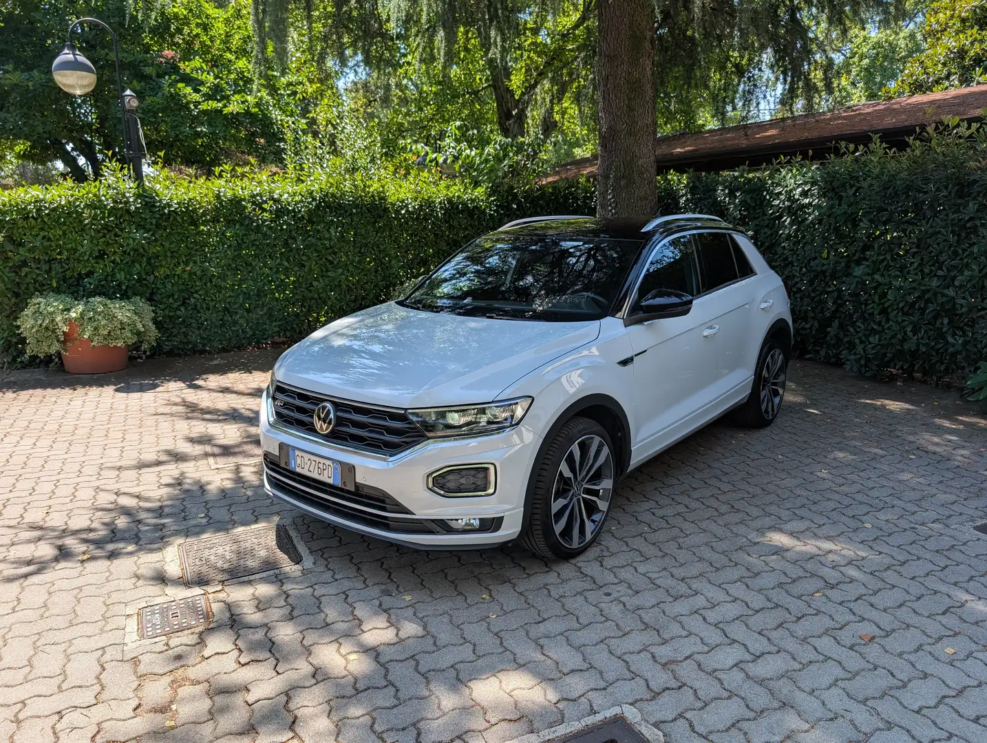 Volkswagen T-Roc 1.5 tsi Advanced R-line dsg Beyaz - 1