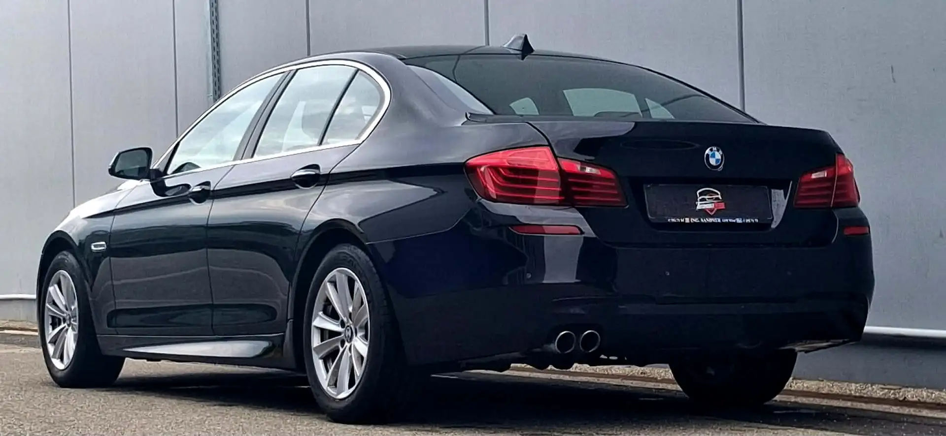 BMW 520 520d Österreich-Paket Aut Pickerl 1/2027+4 Schwarz - 2