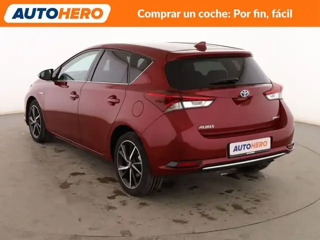 Toyota Auris view 4