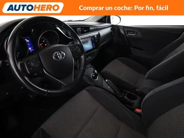 Toyota Auris view 12