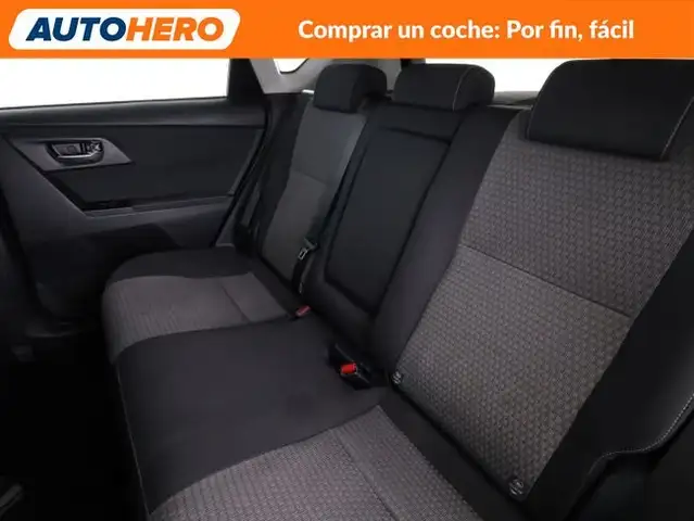 Toyota Auris view 15