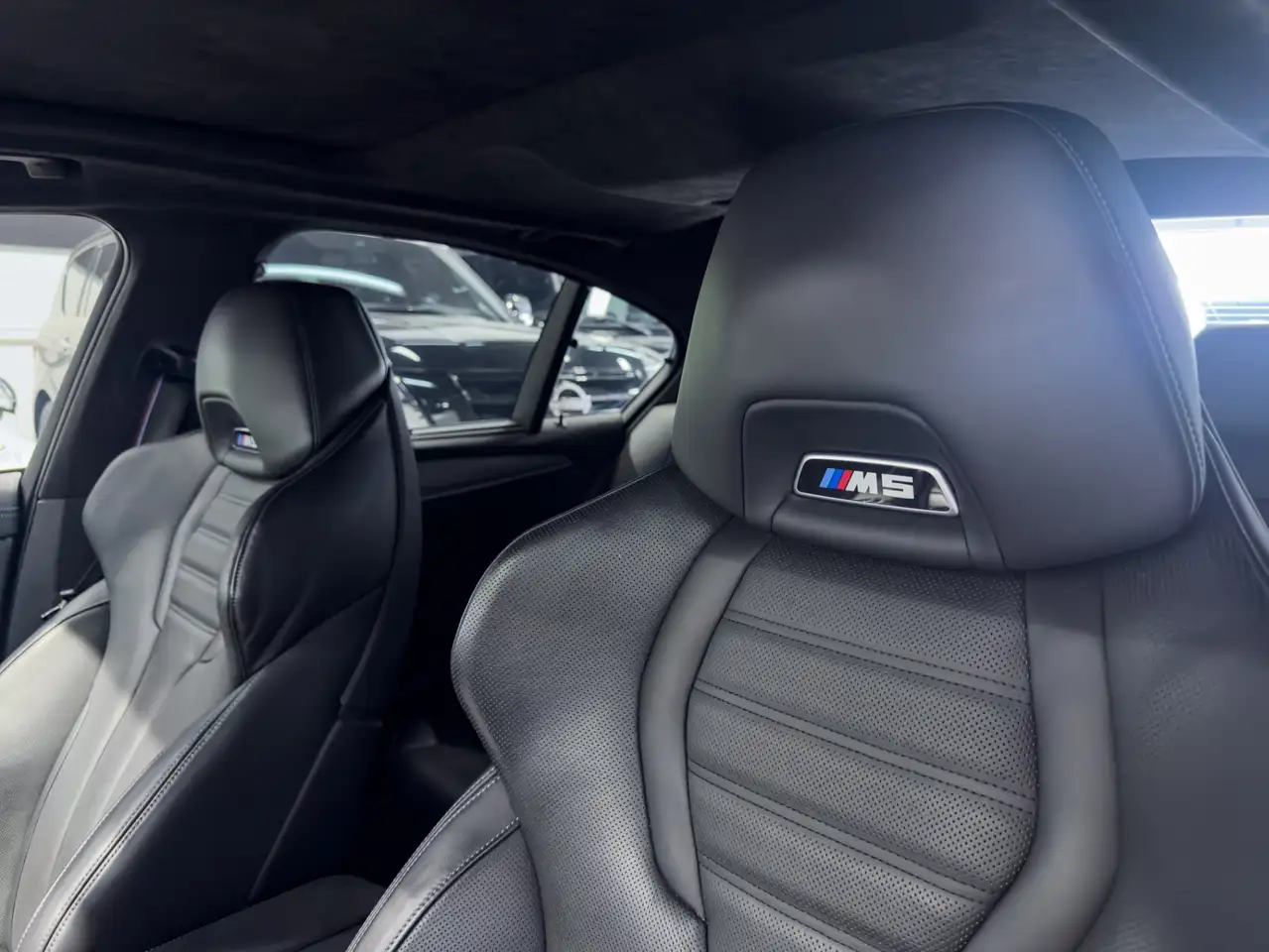 BMW M5 photo BMW M5