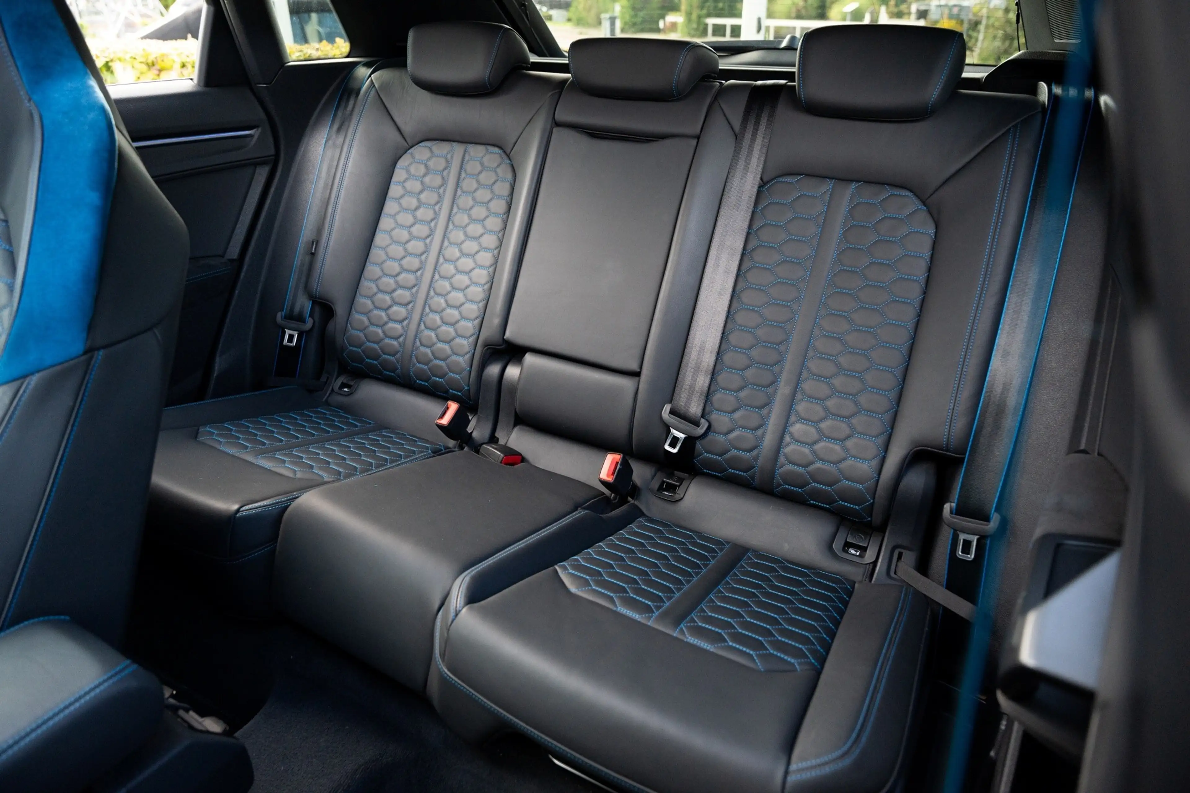 Audi RS Q3 RS Q3 2.5 TFSI QUATTRO/PANO/KERAMISCH/B&O — photo 31