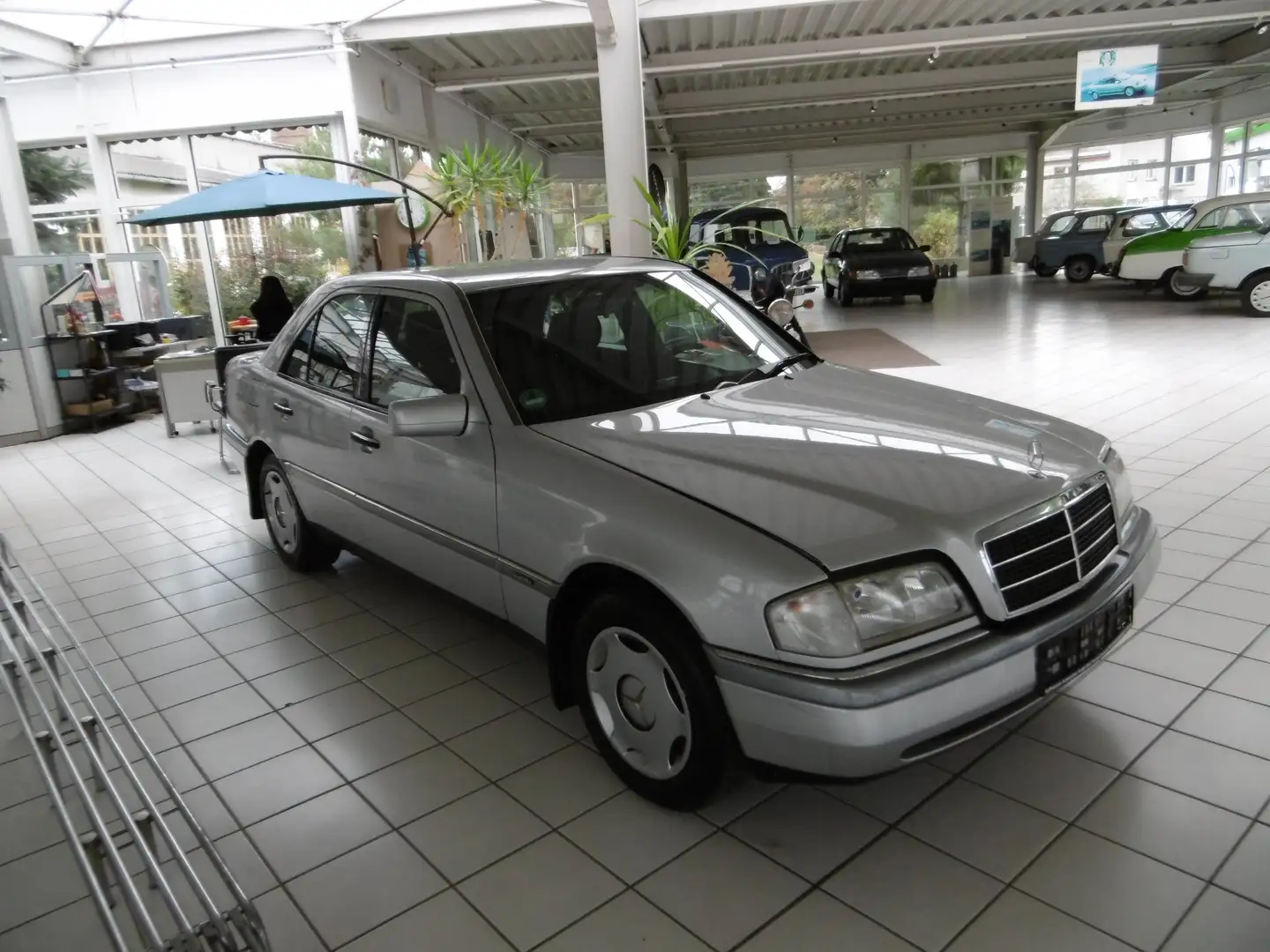 Mercedes-Benz C 180 C-Klasse Elegance Argent - 2