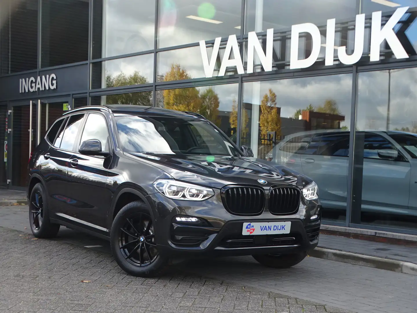 BMW X3 xDrive30e High.Exe Elek.Trekhaak Pano.Dak Harman/K Grijs - 1
