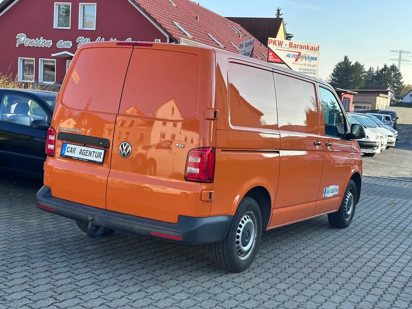 Volkswagen T6 Transporter KLIMA + NAVI + SITZHEIZUNG + AHK Orange - 2