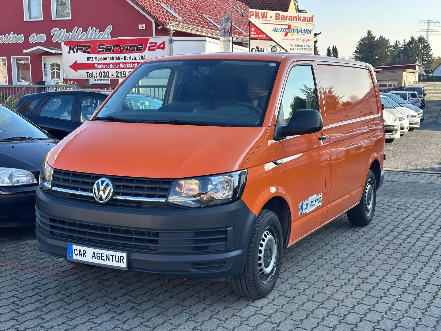 Volkswagen T6 Transporter KLIMA + NAVI + SITZHEIZUNG + AHK Orange - 1