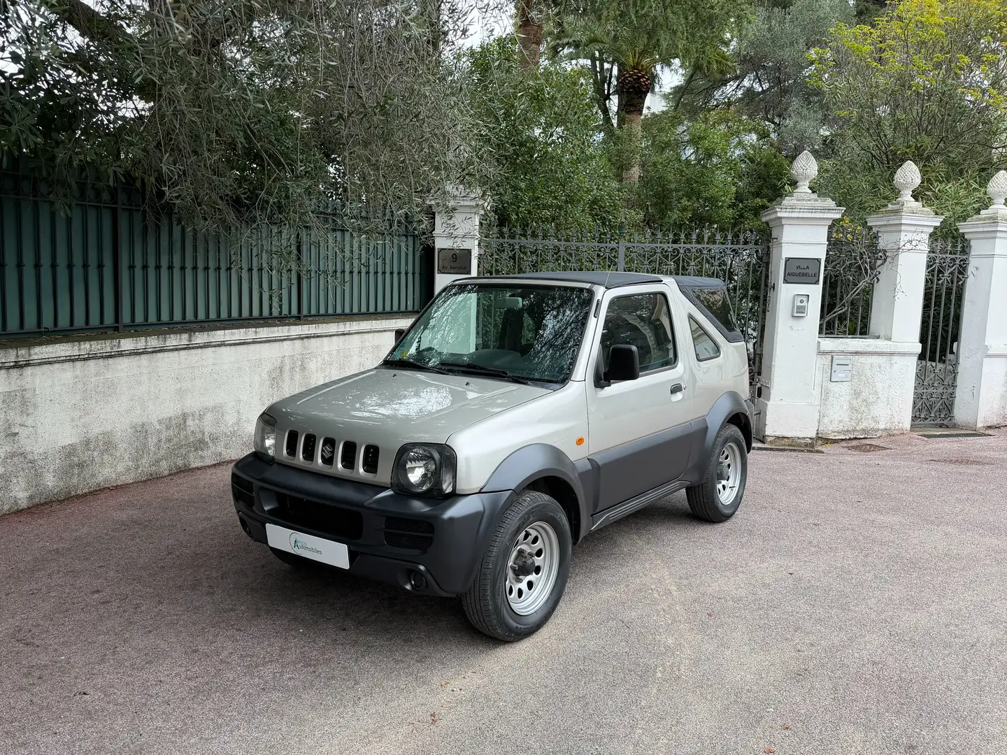 Suzuki Jimny Jimny Cabrio 1.3i VVT Verney-Carron Grau - 1