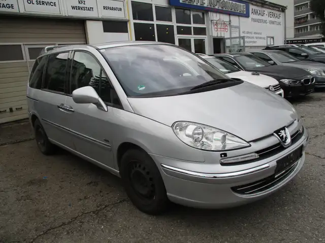 Peugeot 807 Family