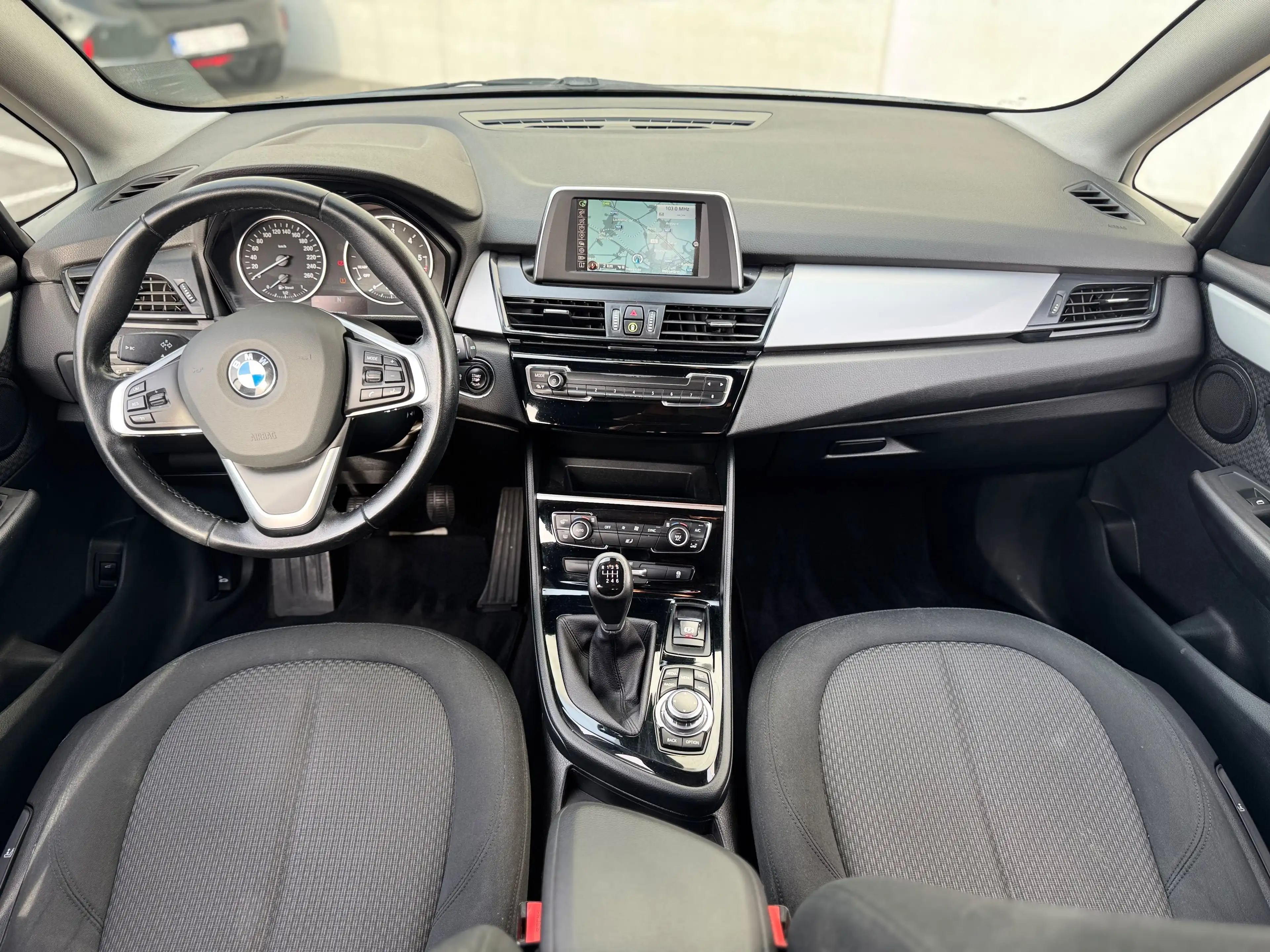 BMW 216 Active Tourer 216 d — photo 9