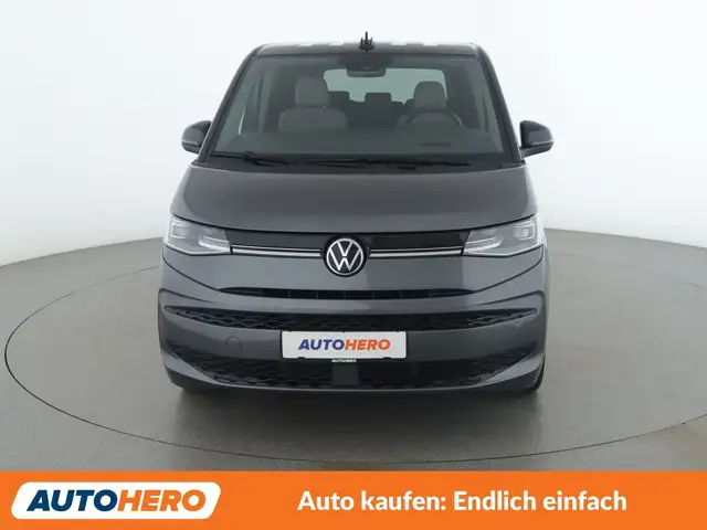Volkswagen Multivan view 9
