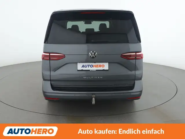 Volkswagen Multivan view 5