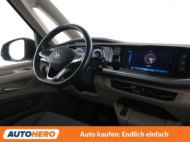 Volkswagen Multivan view 13