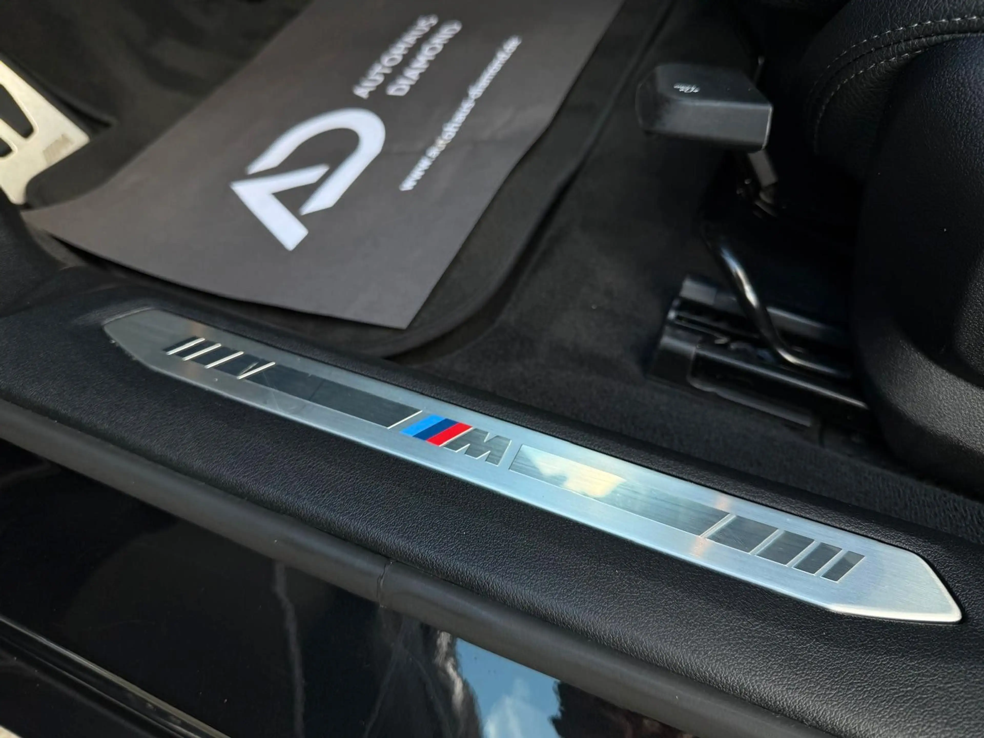 BMW 120 i Limousine M SPORT PAKET * PANO * HEAD-UP * — photo 12