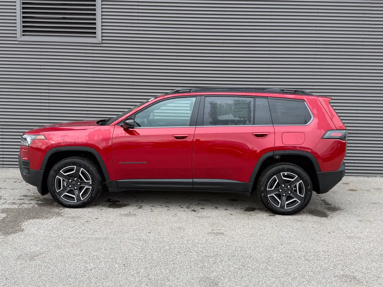 Jeep Cherokee снимка Jeep Cherokee