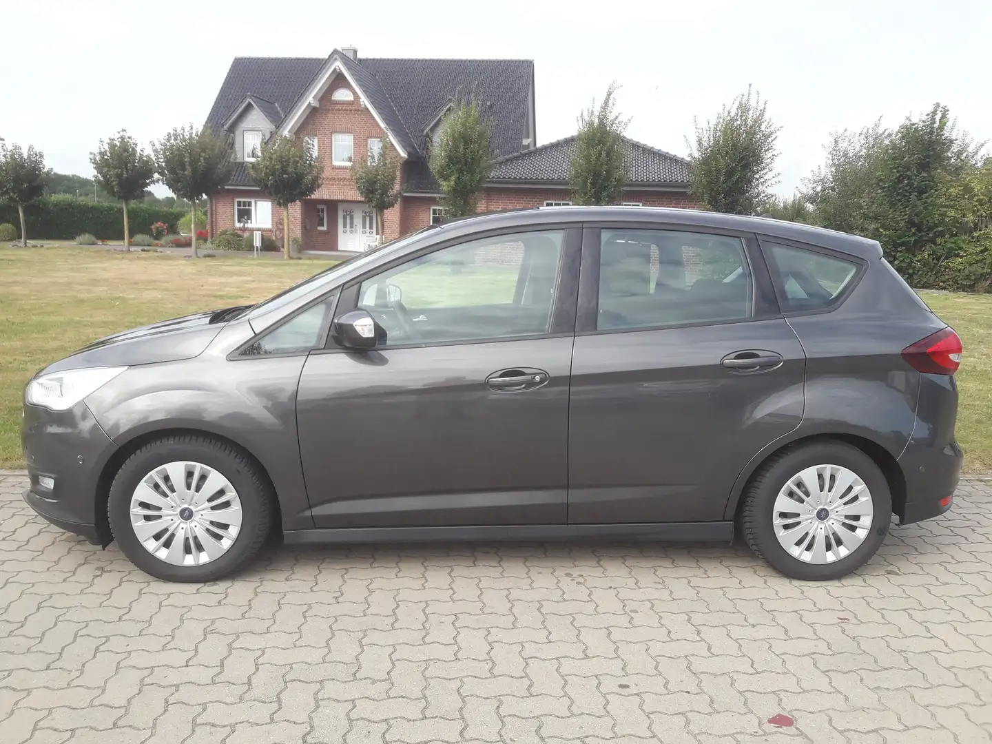 Ford C-Max 1,0EcoBoost Cool&Connect + Navi +Winterpak Grau - 1
