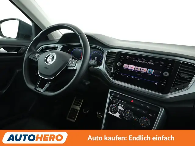 Volkswagen T-Roc view 13