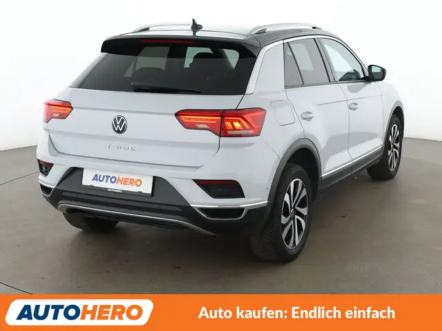 Volkswagen T-Roc view 6