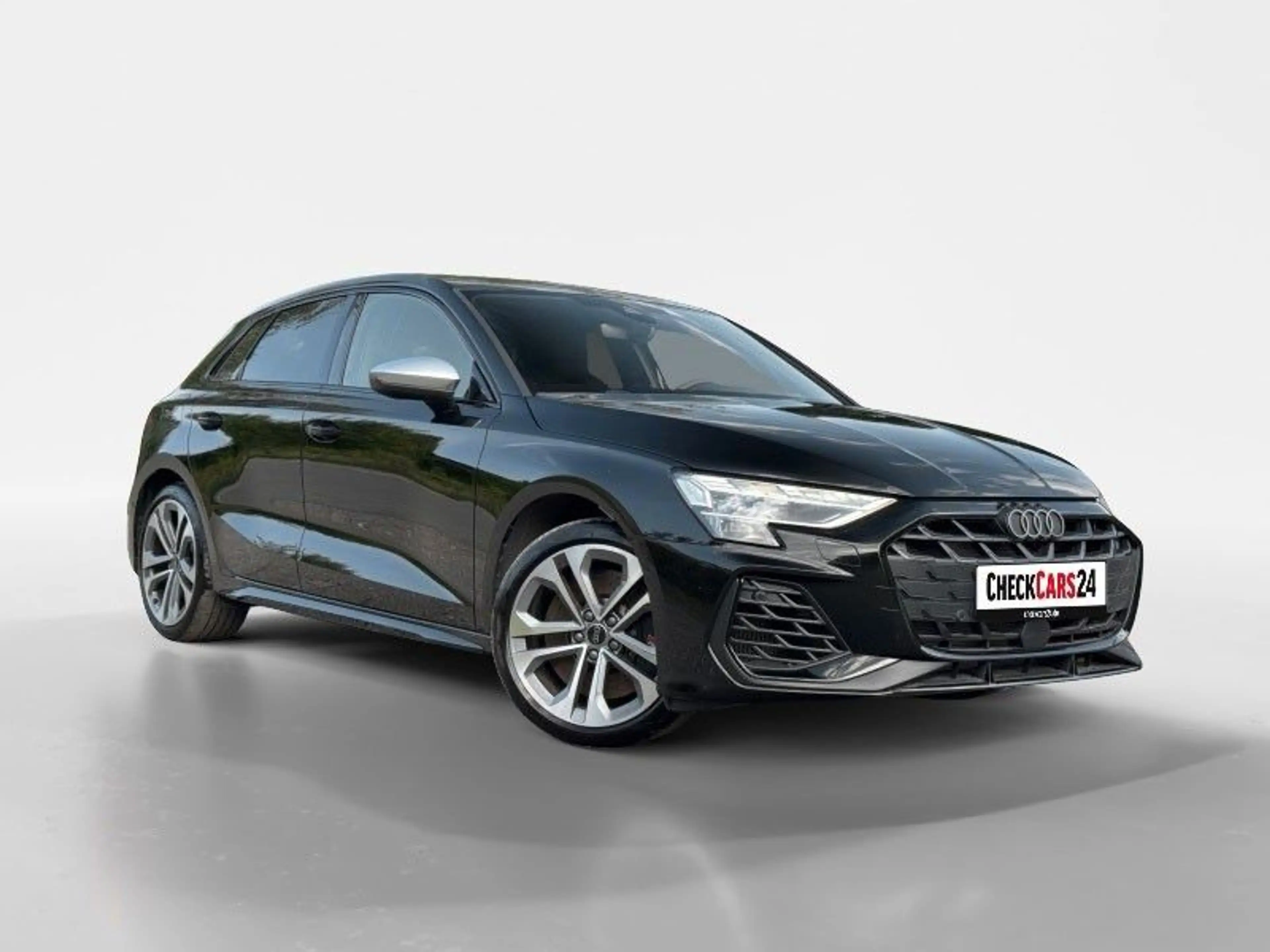 Audi S3 Sportback 2.0 TFSI quattro — photo 2