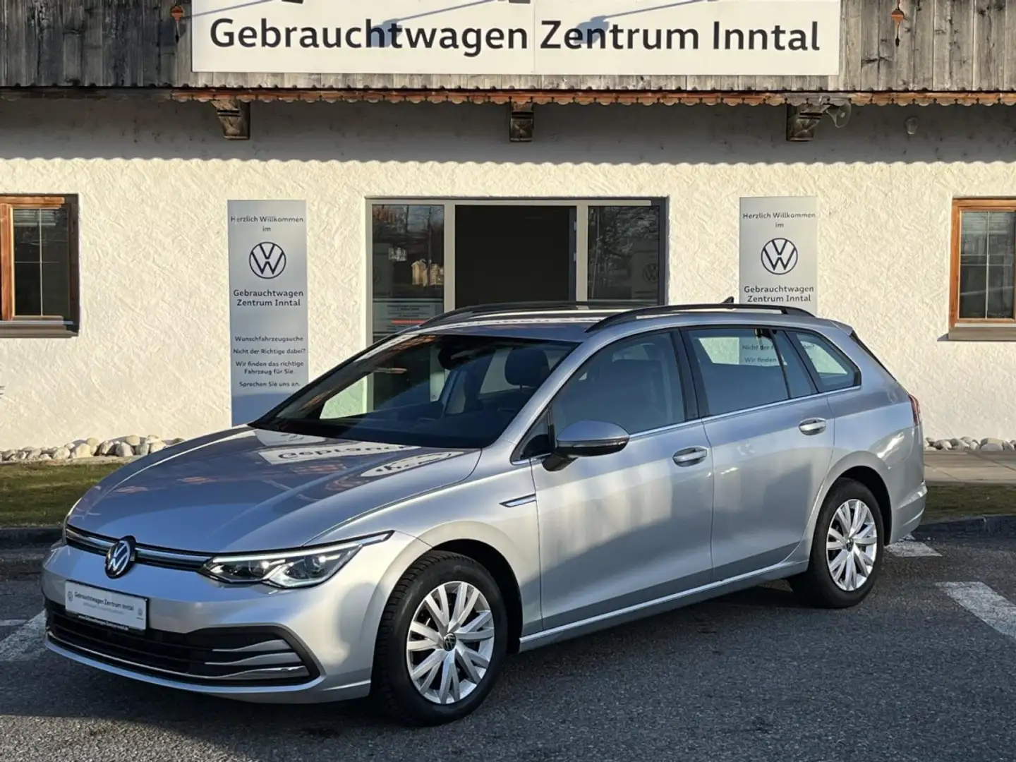 Volkswagen Golf VIII Variant 2,0 TDI DSG Style (Navi+ACC+LED) Silber - 2