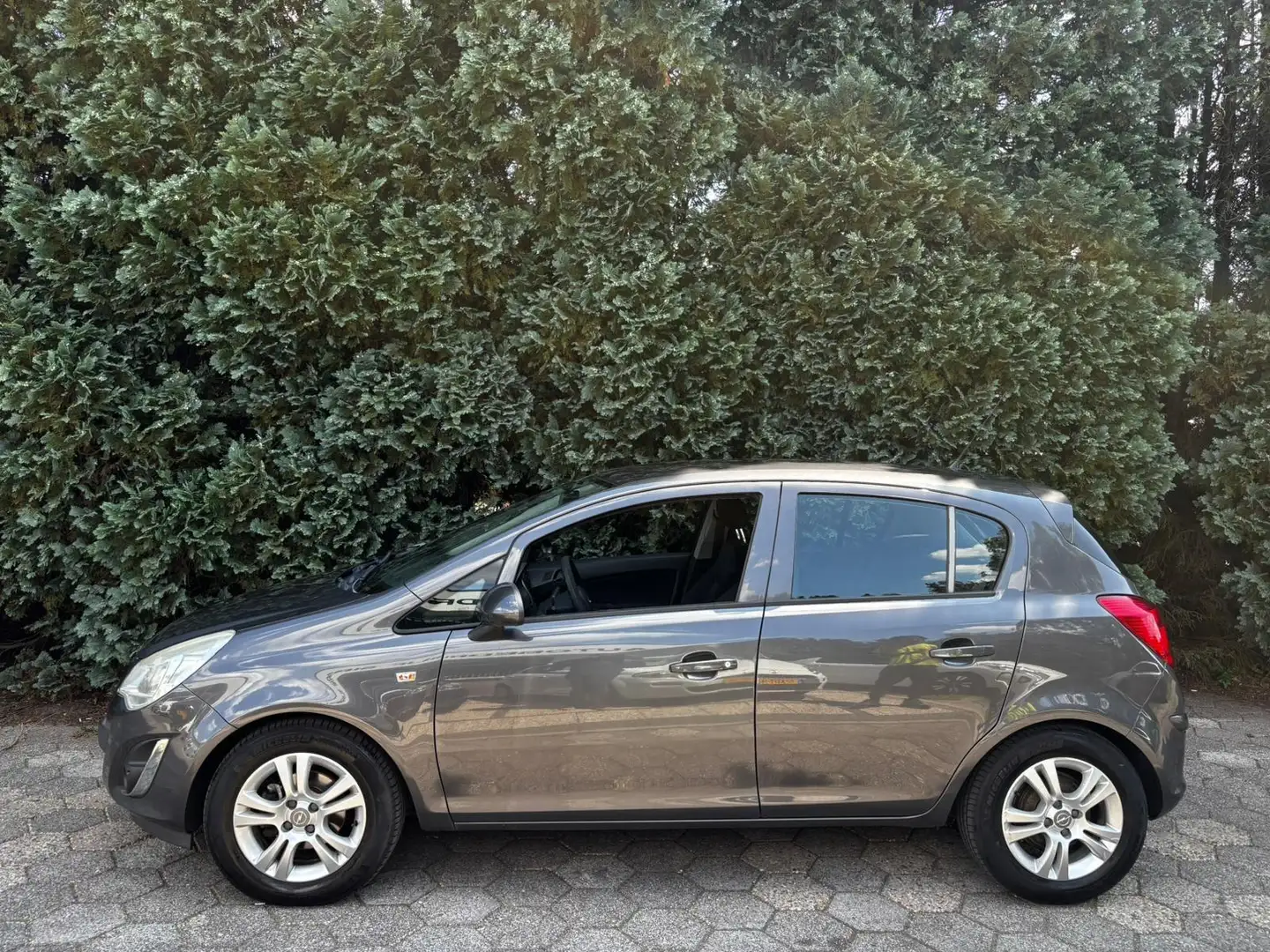 Opel Corsa 1.2-16V Cosmo | 5-Deurs Gris - 2