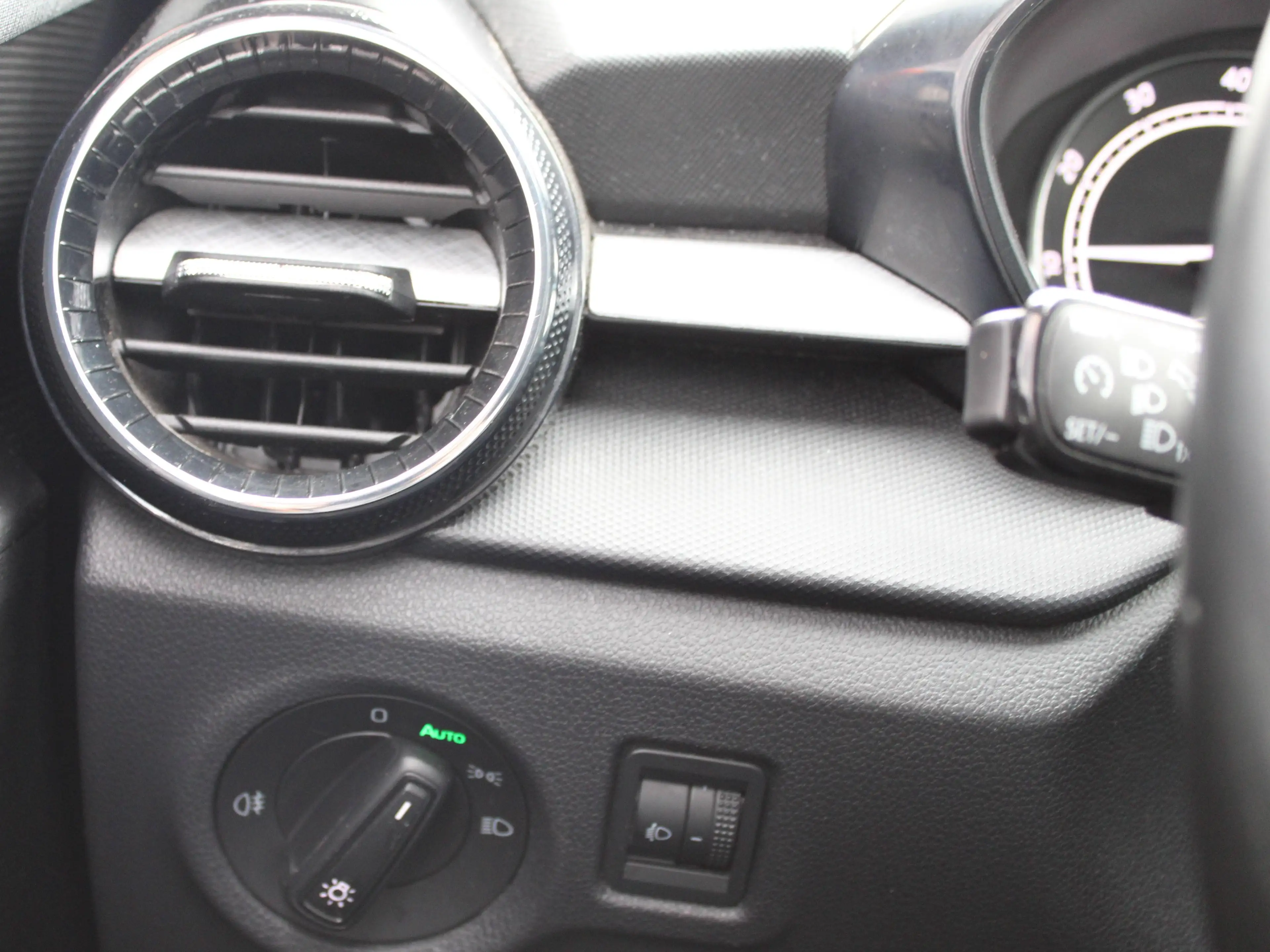 Skoda Fabia Fabia 1.0 TSI Ambition Ambition — photo 12