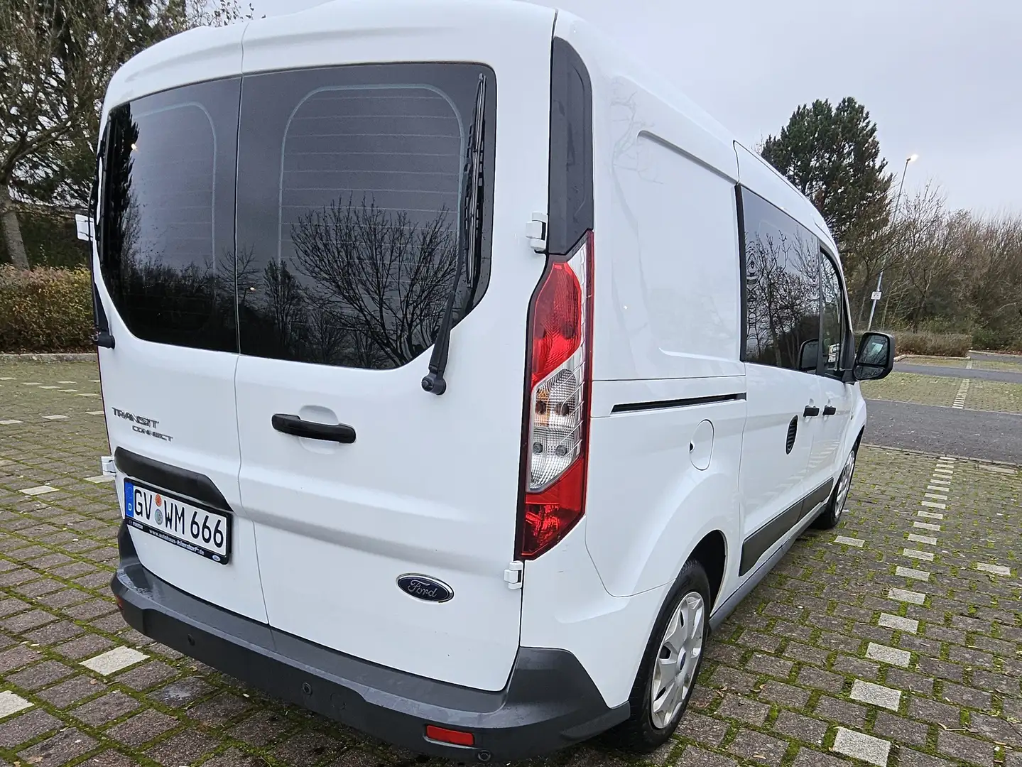 Ford Transit Connect Bott Regal Weiß - 2