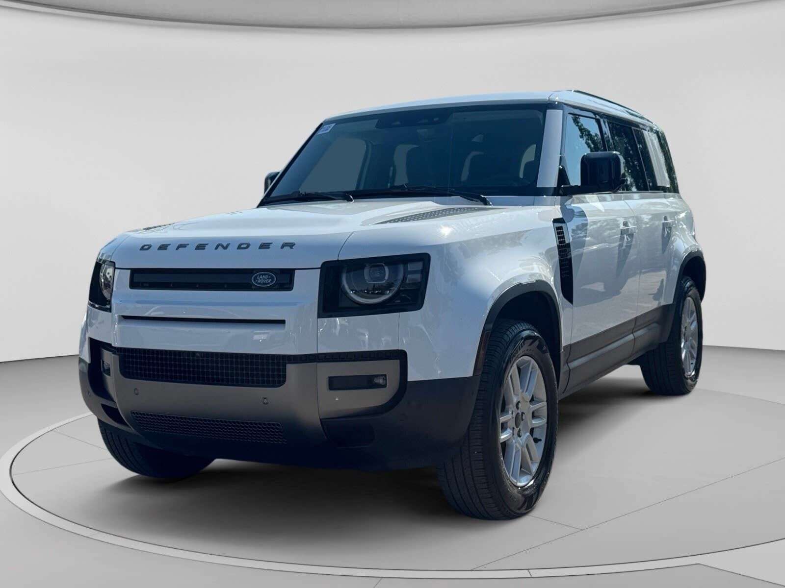 2026 Land Rover Defender P300 S- ORIGINAL PRICE $92,503 - CERTIFIED - RATES