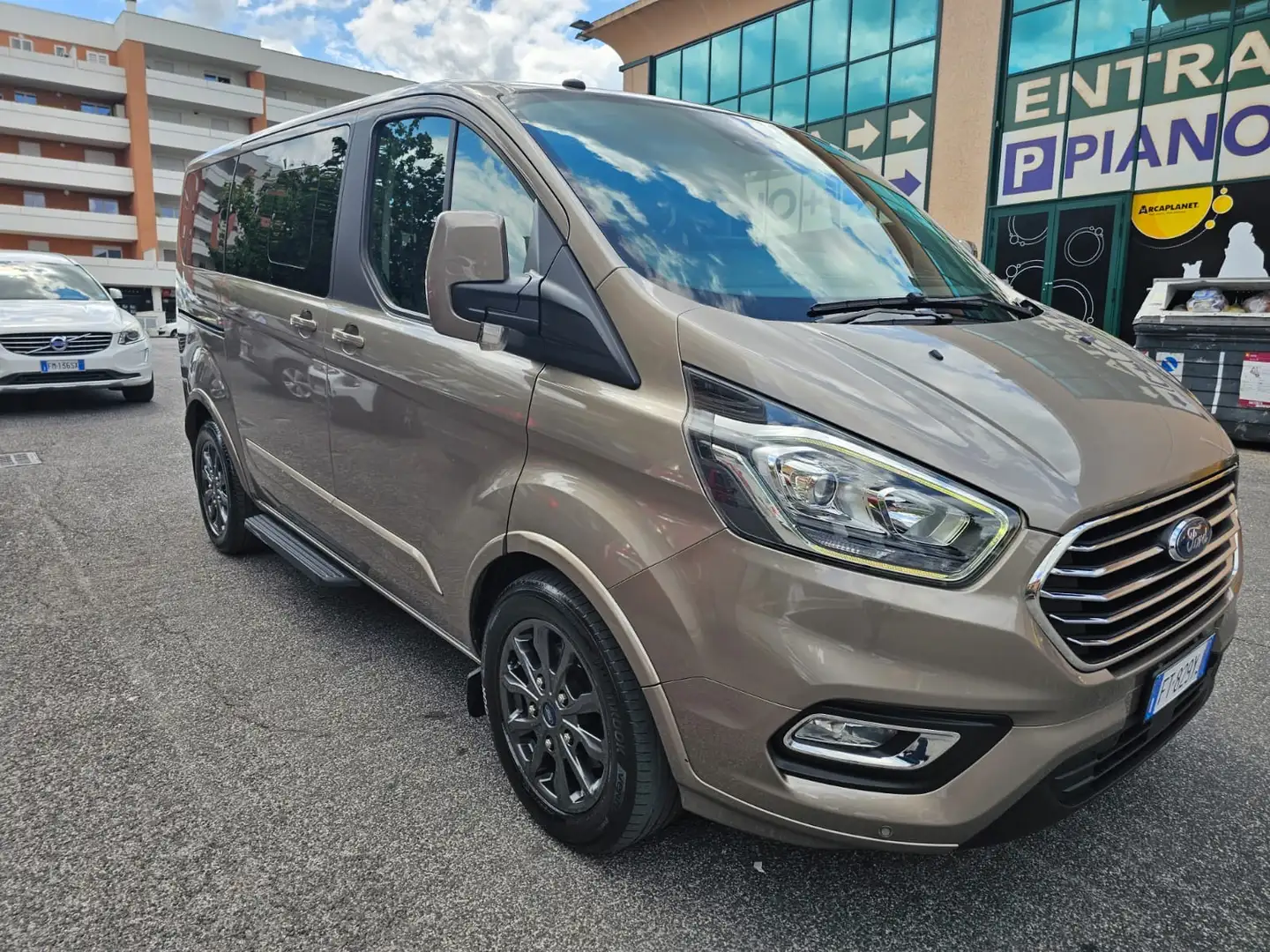 Ford Tourneo Custom TITANIUM 2.0 170 CV FULL! UNIPRO! GANCIO TRAINO! Bronze - 1
