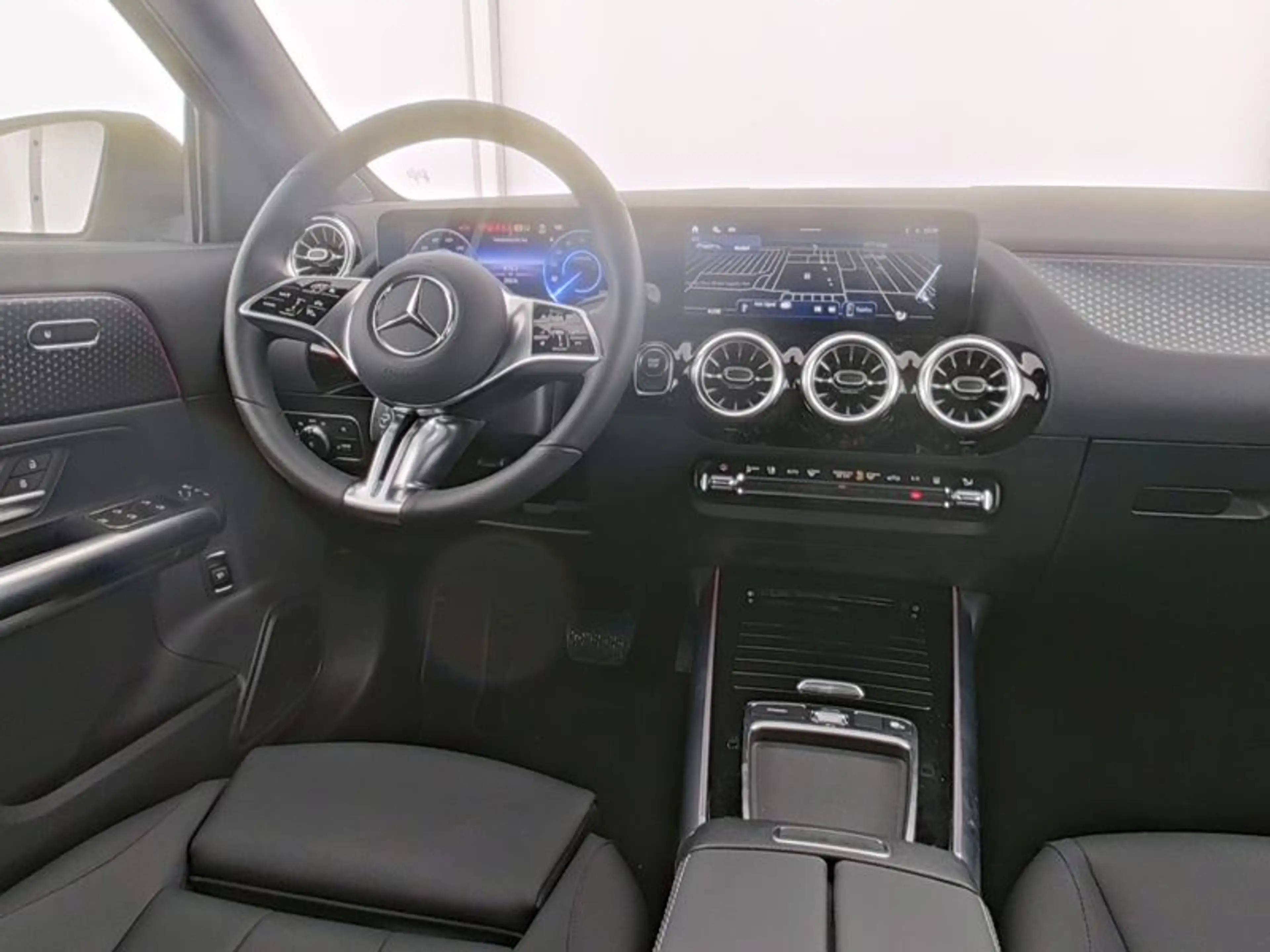 Mercedes-Benz EQA 300 4M , PROGRESSIVE DISTR KAMERA SPUR PDC — photo 8