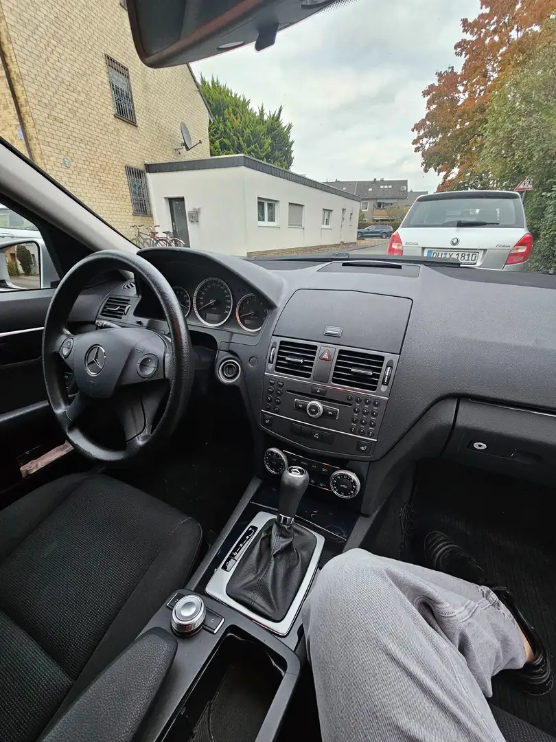 Mercedes-Benz C 200 Stříbrná - 2