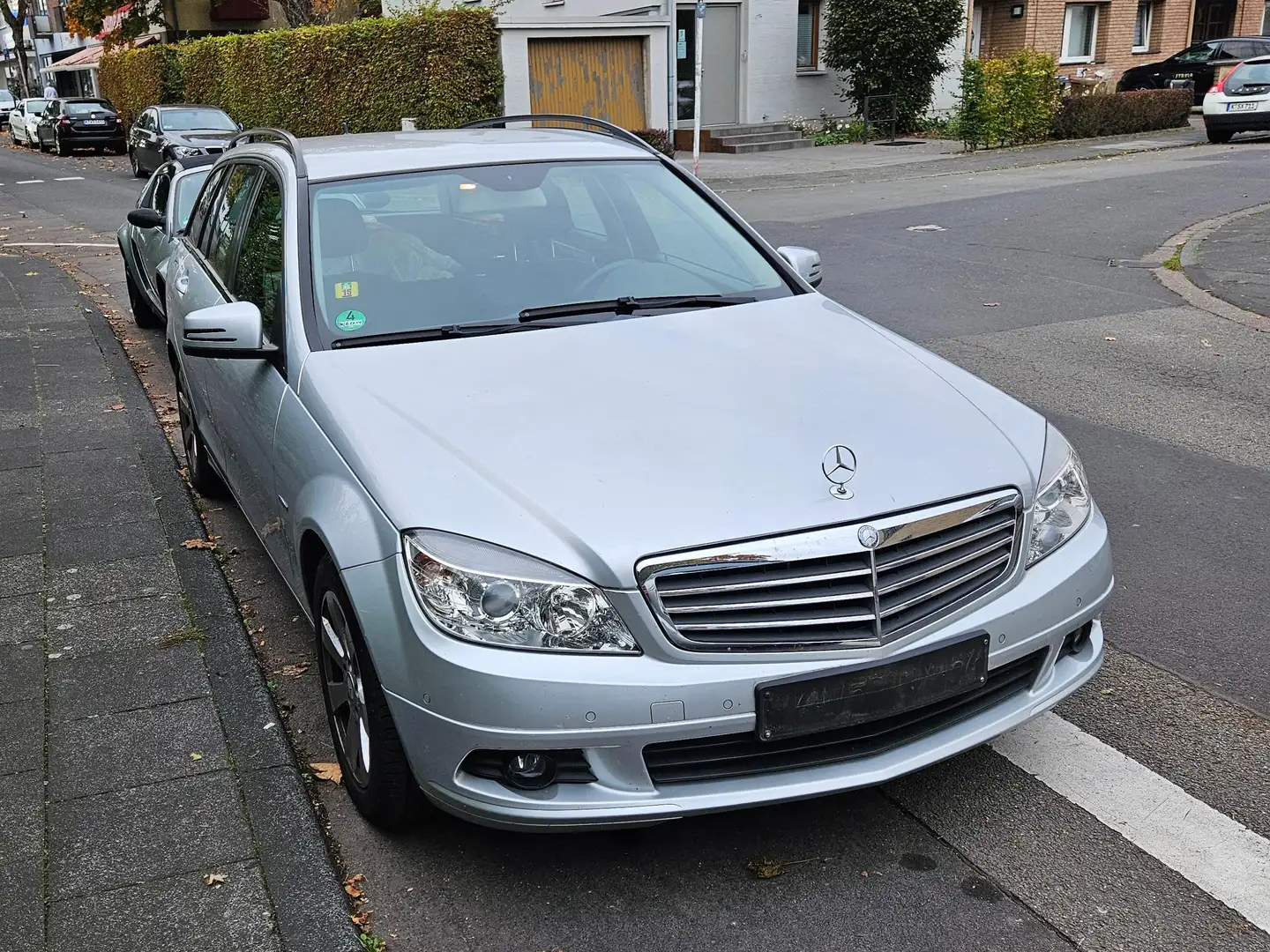 Mercedes-Benz C 200 Stříbrná - 1