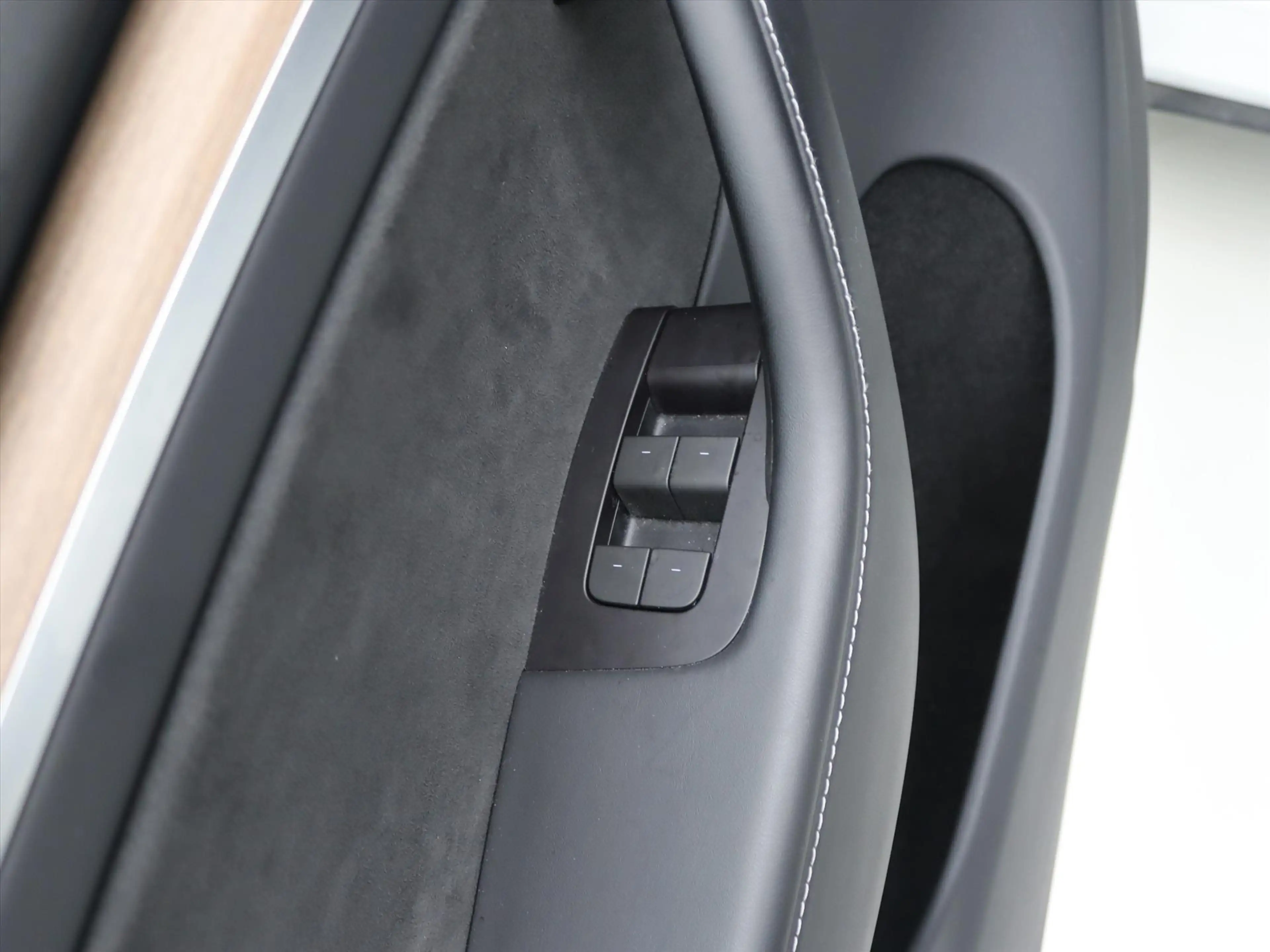 Tesla Model Y Standard RWD Plus [ AMD RYZEN+AUTOPILOT+19 INCH+PR — photo 28