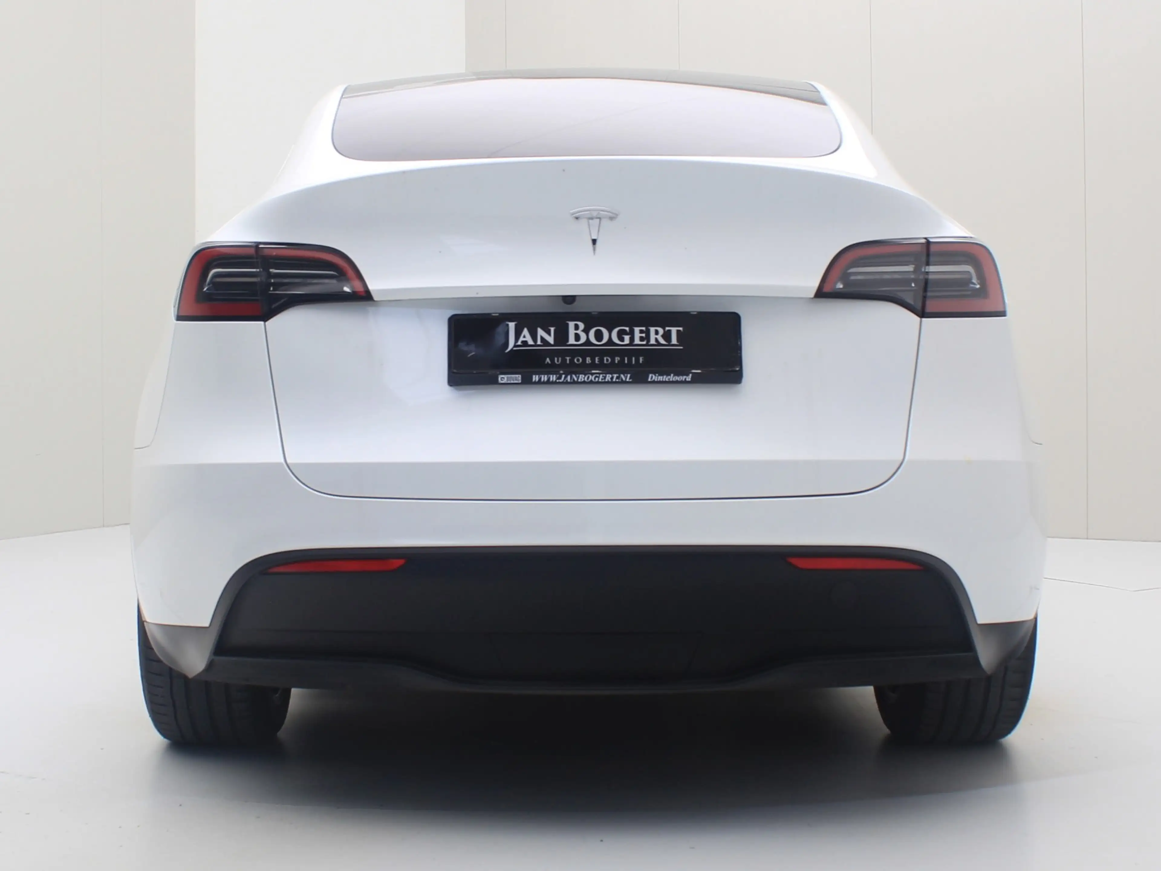 Tesla Model Y Standard RWD Plus [ AMD RYZEN+AUTOPILOT+19 INCH+PR — photo 6