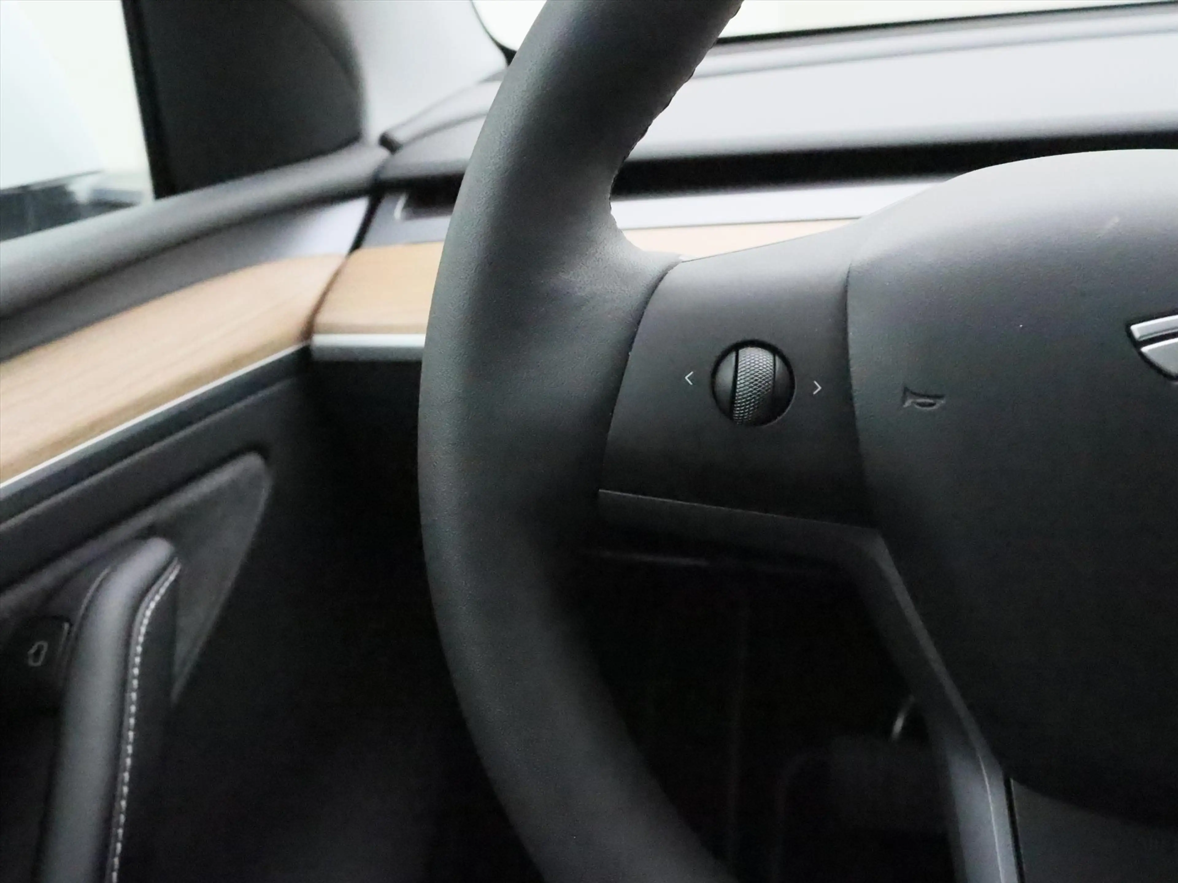 Tesla Model Y Standard RWD Plus [ AMD RYZEN+AUTOPILOT+19 INCH+PR — photo 20