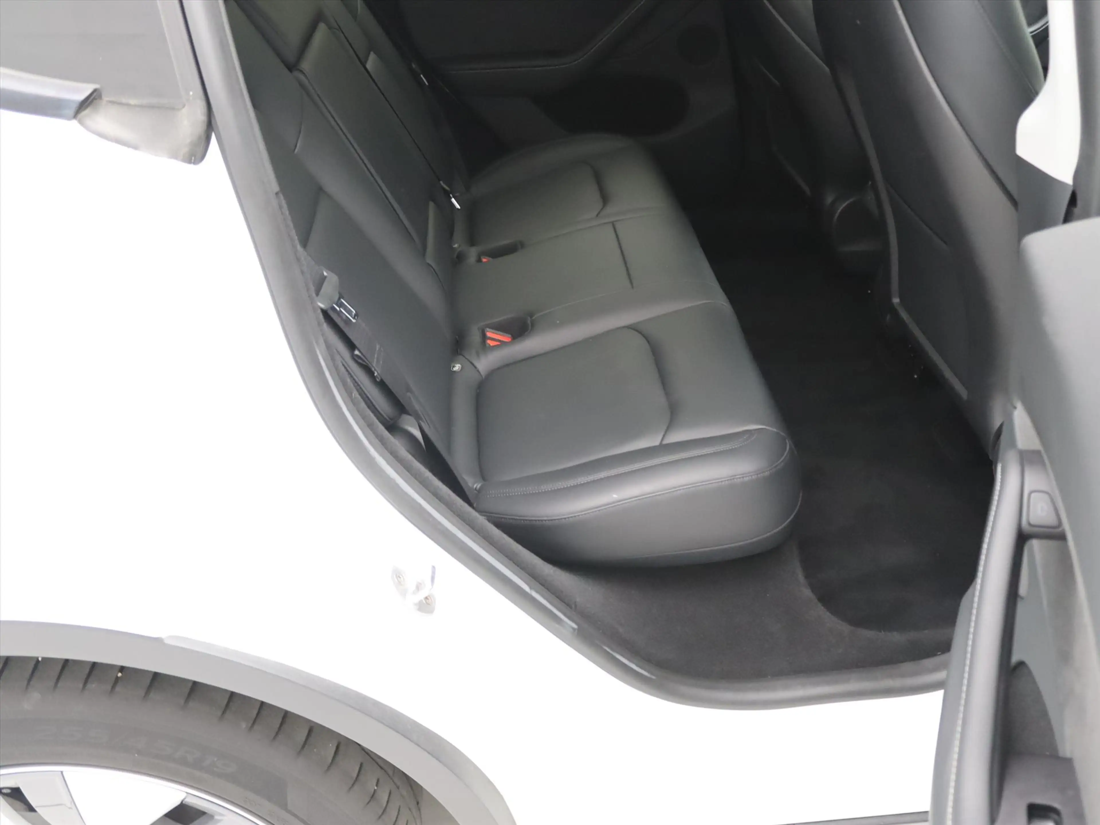 Tesla Model Y Standard RWD Plus [ AMD RYZEN+AUTOPILOT+19 INCH+PR — photo 14