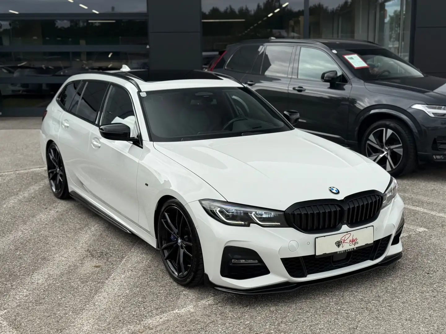BMW 330 d Touring 48 V Aut. M Sport Schalensitze/Pano/360 Weiß - 2