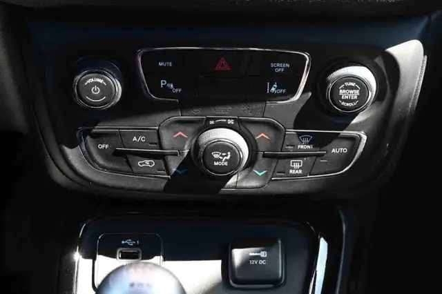 Jeep Compass view 13
