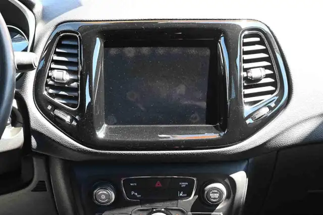 Jeep Compass view 12