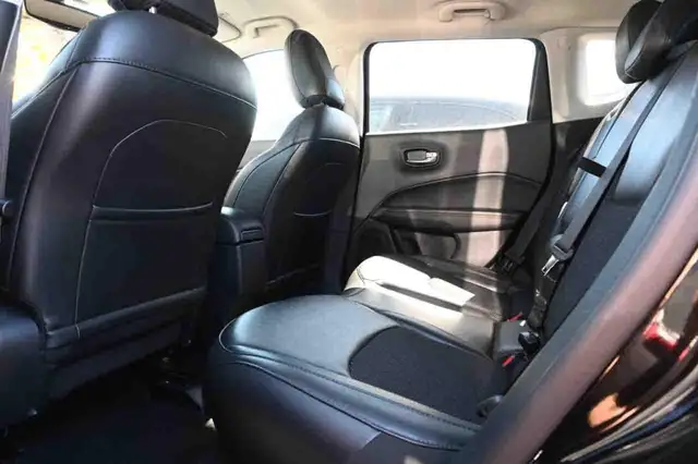 Jeep Compass view 10